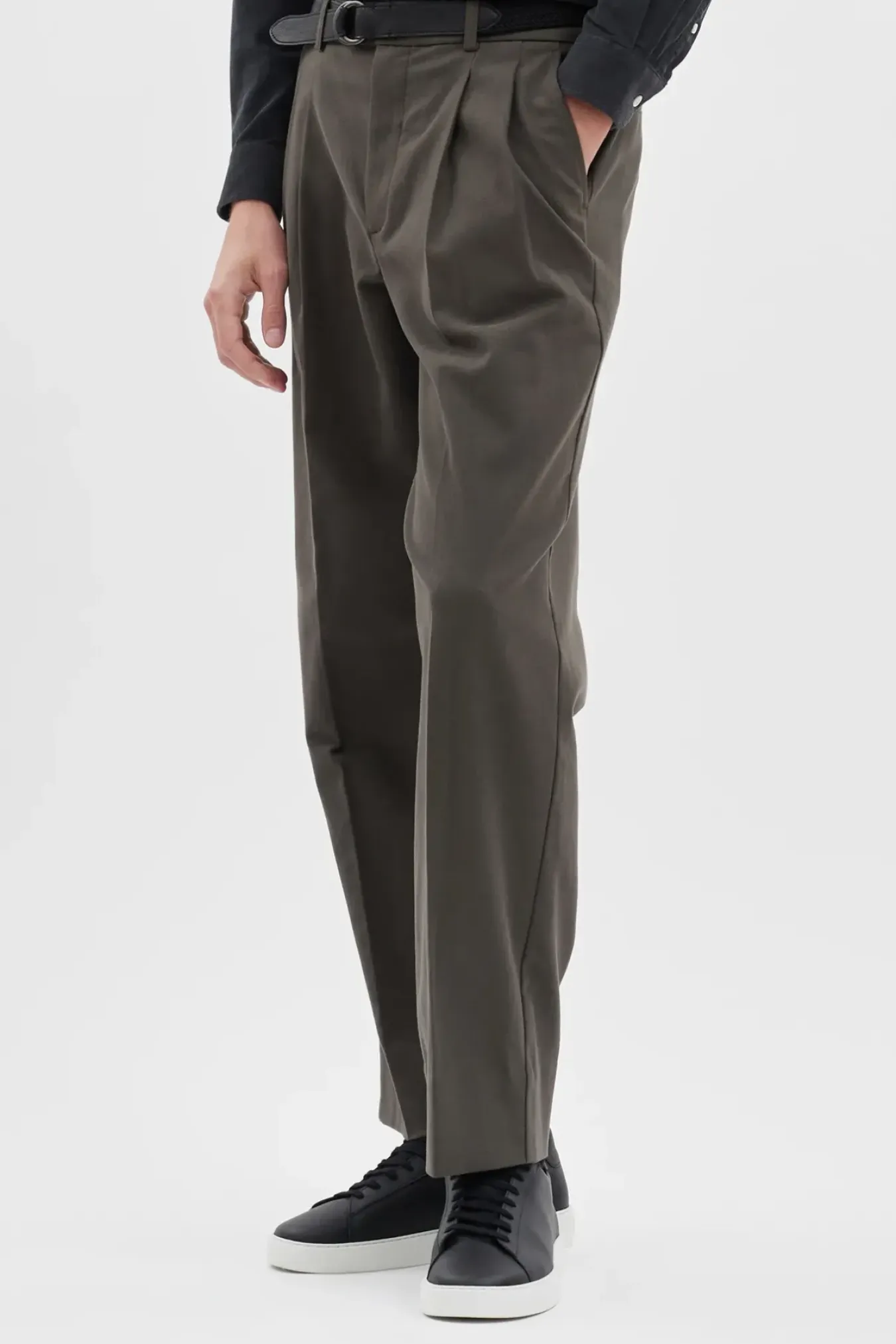 Norse Projects TROUSERS>Benn Relaxed Pleated Trouser