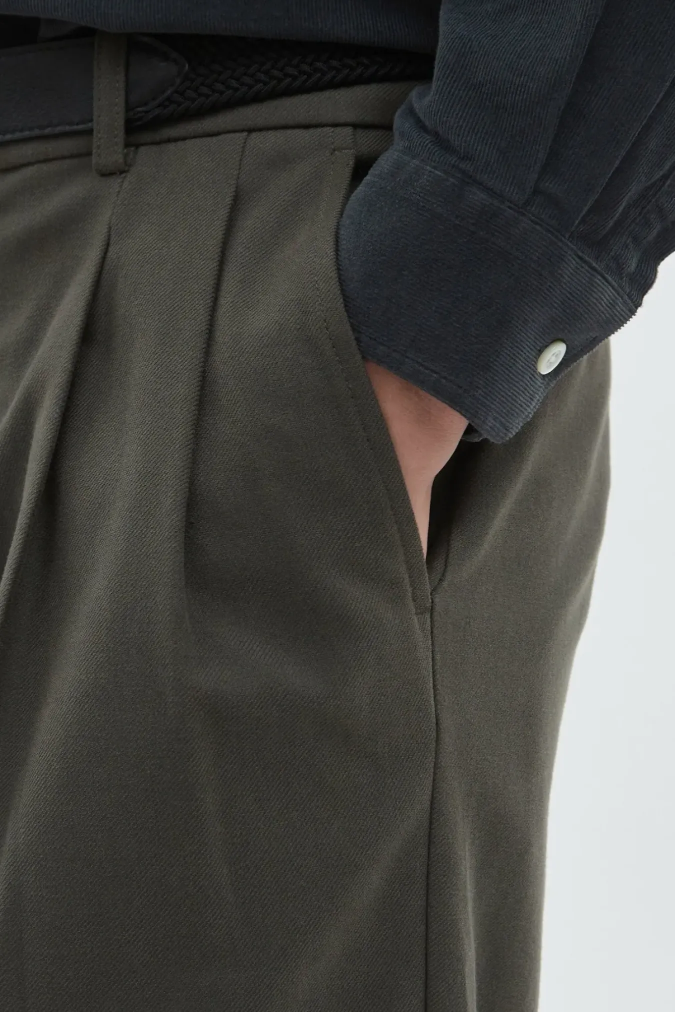 Norse Projects TROUSERS>Benn Relaxed Pleated Trouser