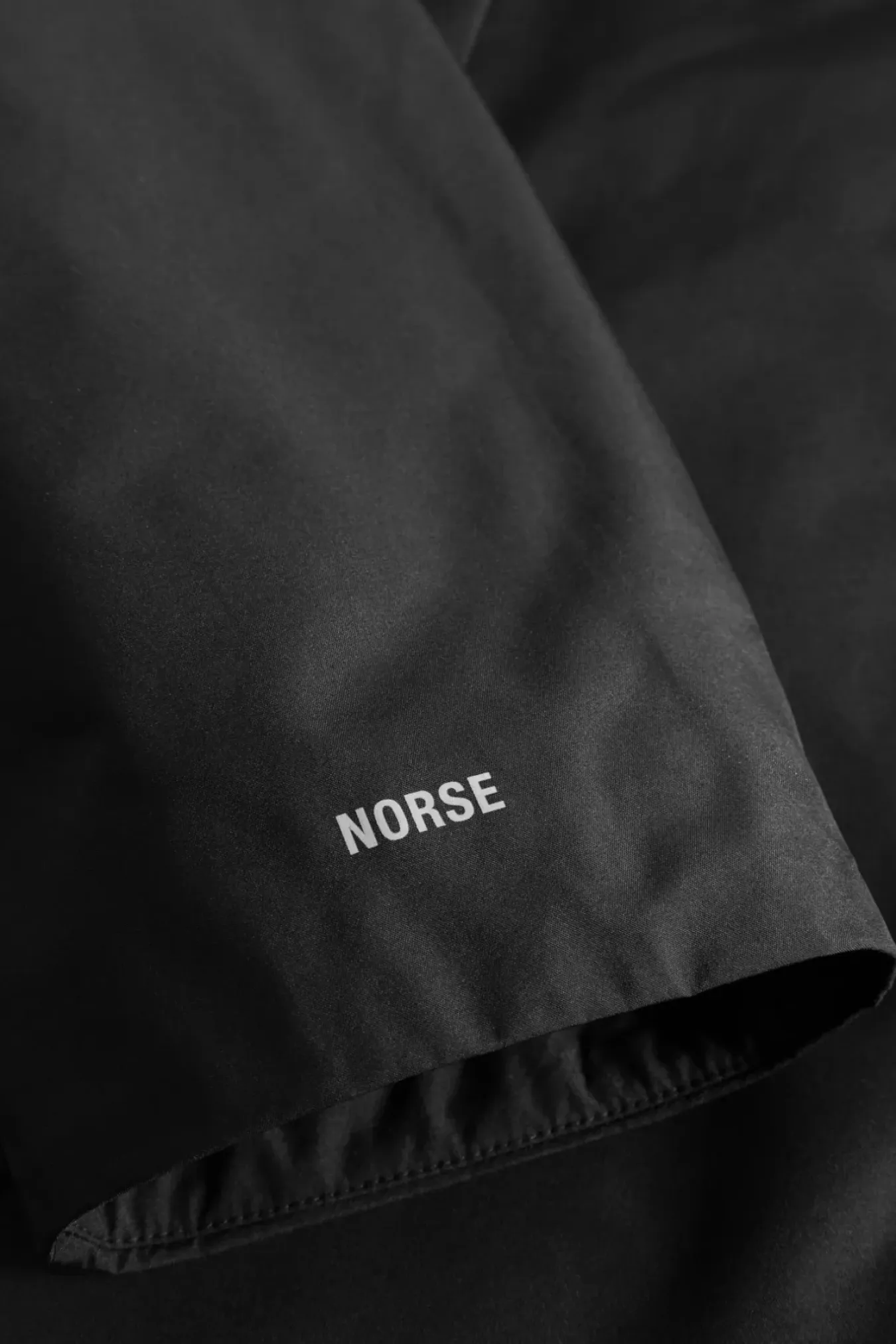 Norse Projects OUTERWEAR>Vargo Gore-Tex Windstopper Raglan Mac